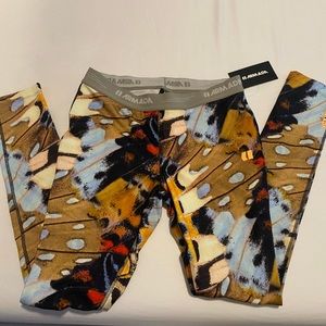 Armada base layer (bottom NWT & top in excellent condition). Size Small